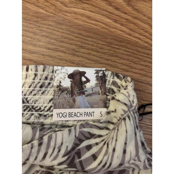 Sincerely Jules Yogi Beach Pants Size Small - Picture 5 of 10